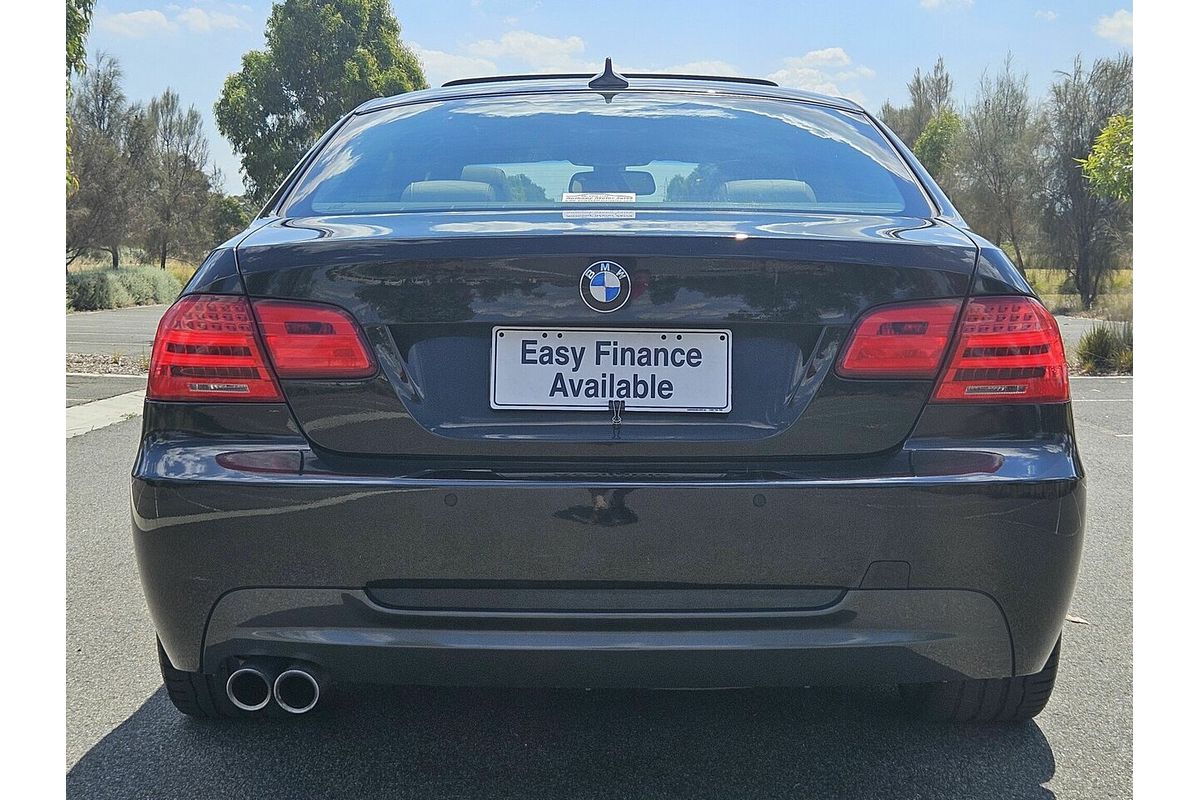 2011 BMW 325i E92 MY11