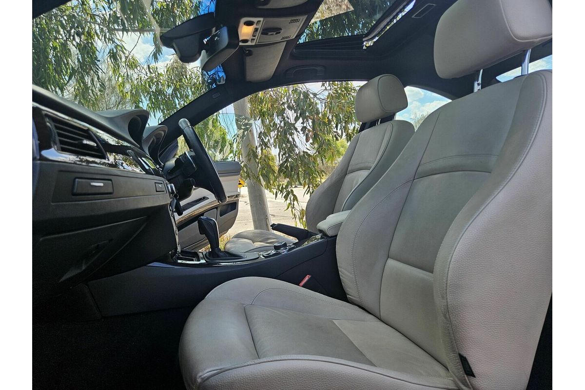 2011 BMW 325i E92 MY11