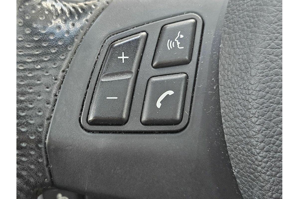 2011 BMW 325i E92 MY11