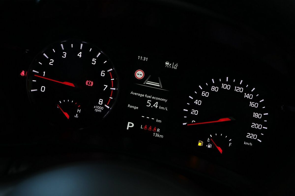 2025 Suzuki Swift Hybrid UZ