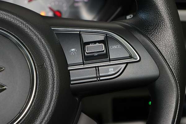2025 Suzuki Swift Hybrid UZ