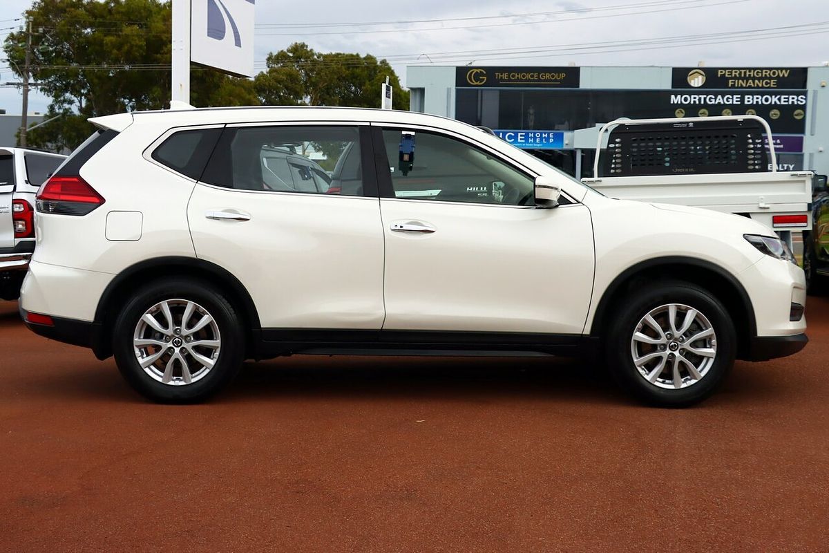 2017 Nissan X-TRAIL ST T32