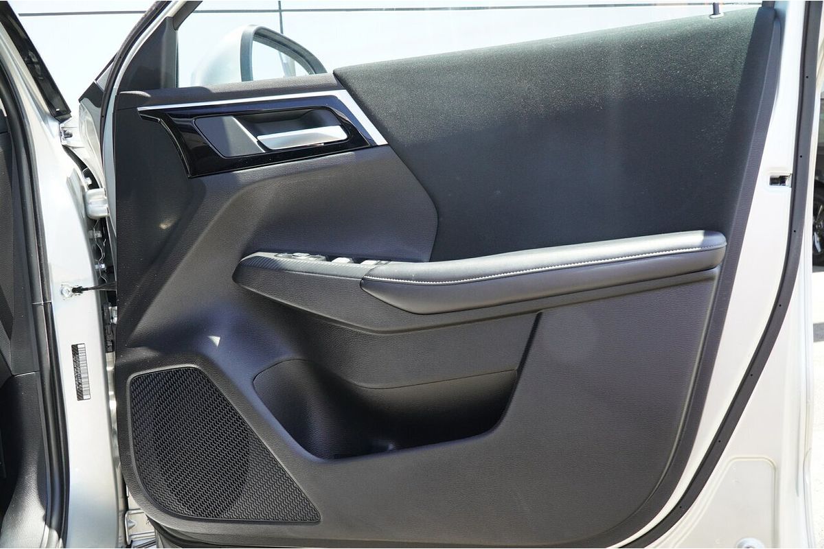 2023 Mitsubishi Outlander ES ZM