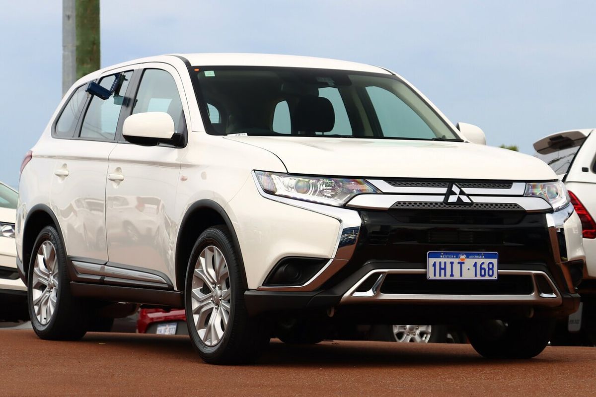 2021 Mitsubishi Outlander ES ZM