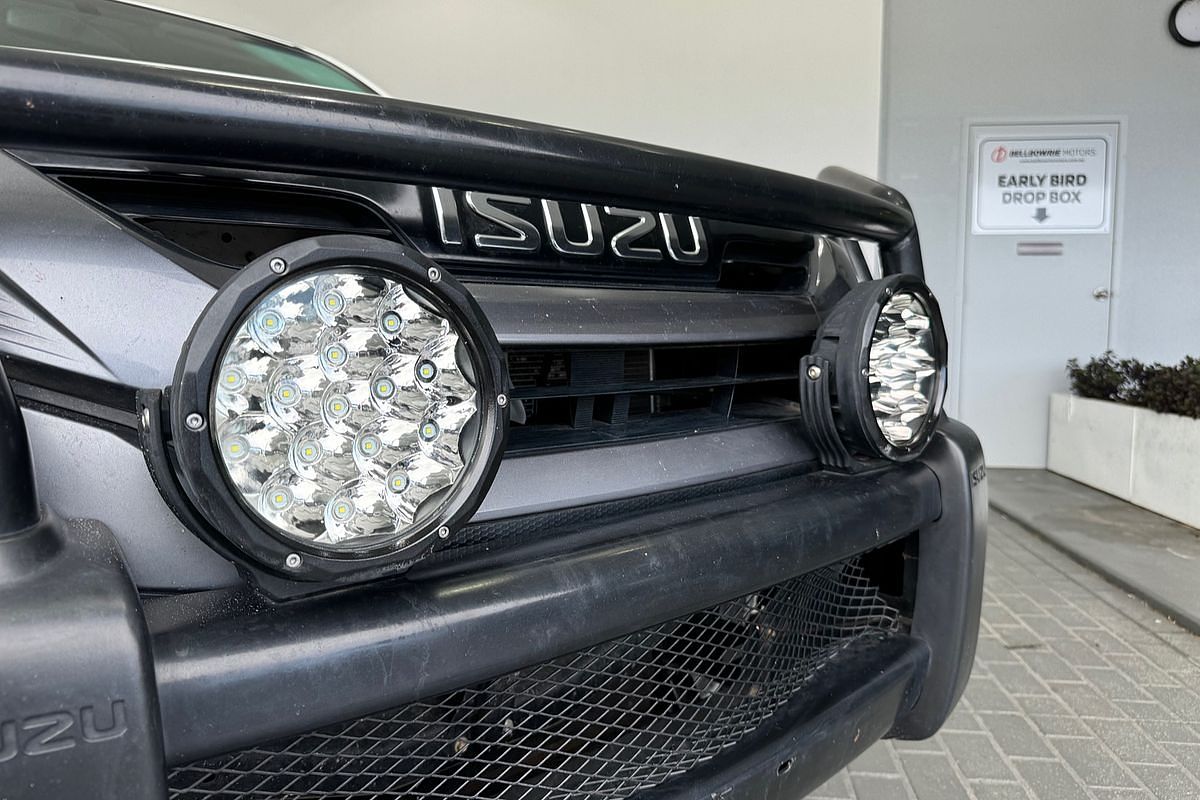 2020 Isuzu MU-X LS-M