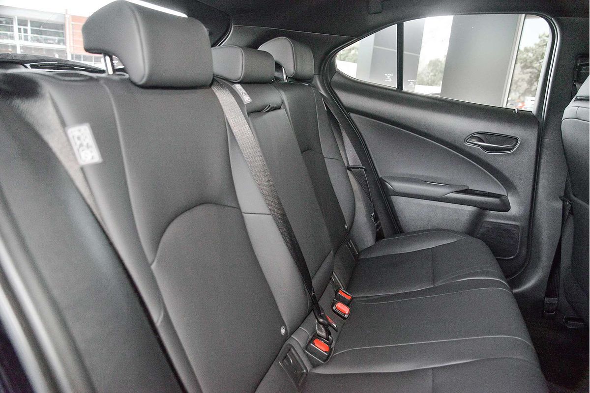 2023 Lexus UX UX300e Luxury KMA10R