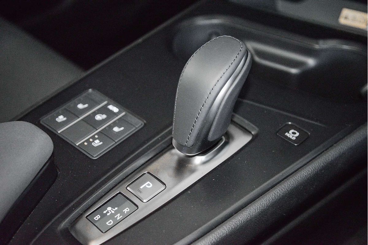 2023 Lexus UX UX300e Luxury KMA10R