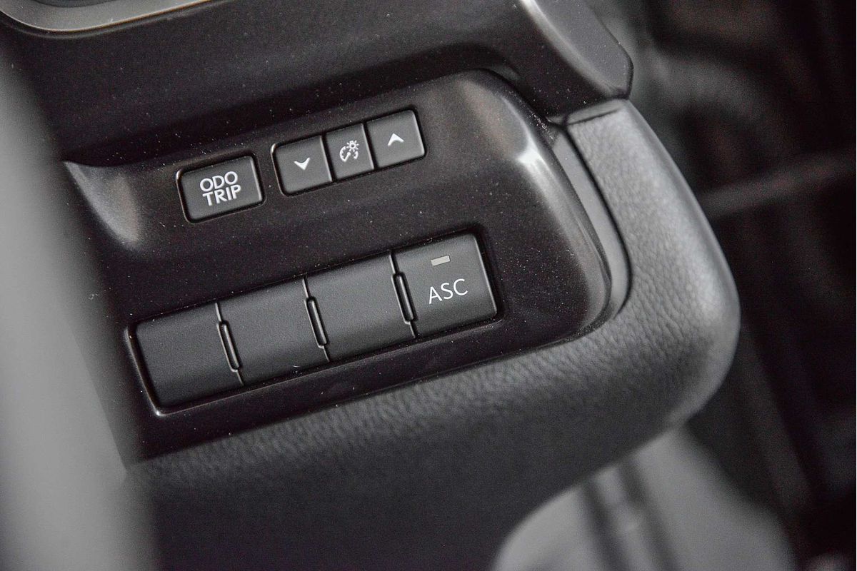 2023 Lexus UX UX300e Luxury KMA10R