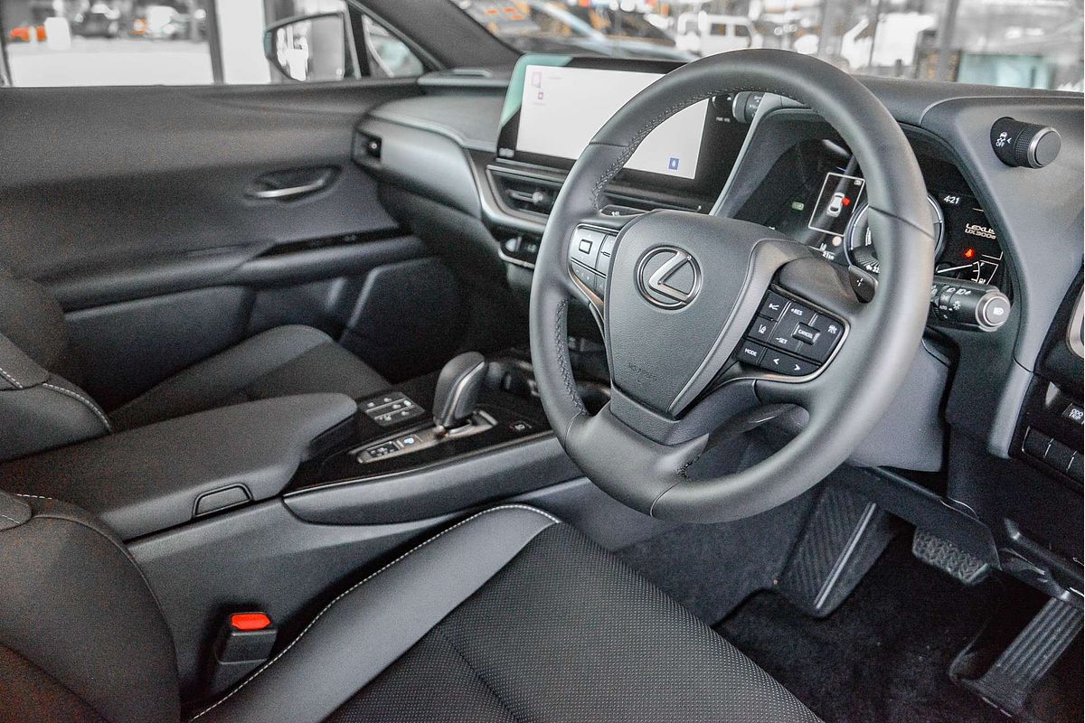 2023 Lexus UX UX300e Luxury KMA10R
