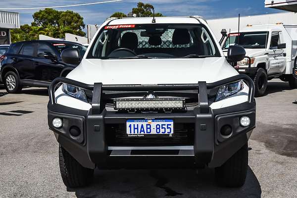 2019 Mitsubishi Triton GLX ADAS MR 4X4