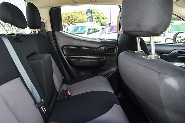 2019 Mitsubishi Triton GLX ADAS MR 4X4