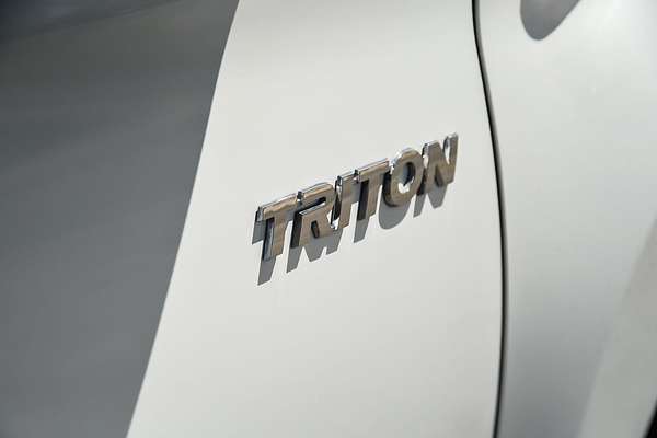 2019 Mitsubishi Triton GLX ADAS MR 4X4