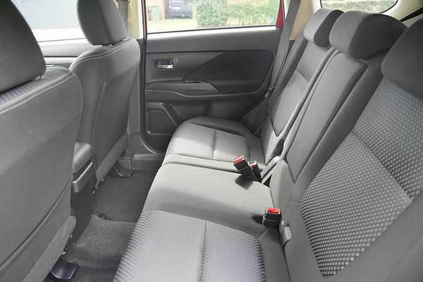2016 Mitsubishi Outlander LS Safety Pack (4x4) 7 Seats ZK MY17