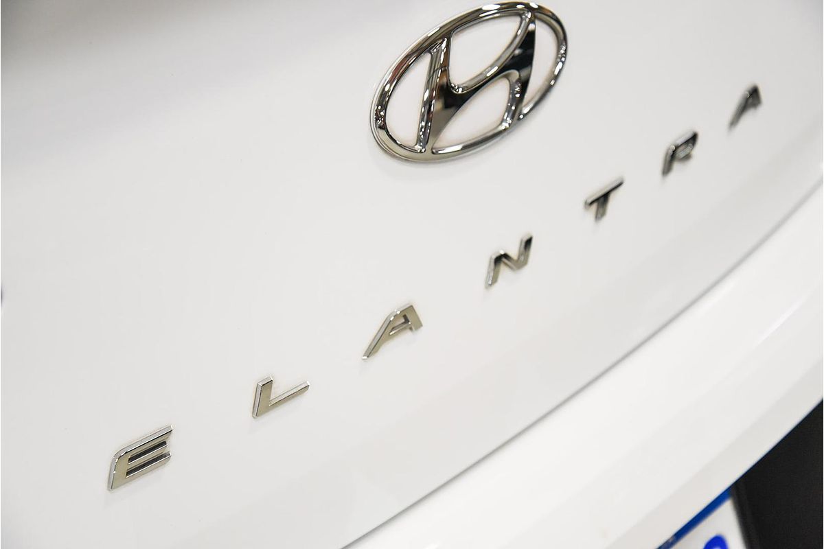 2020 Hyundai Elantra Active AD.2