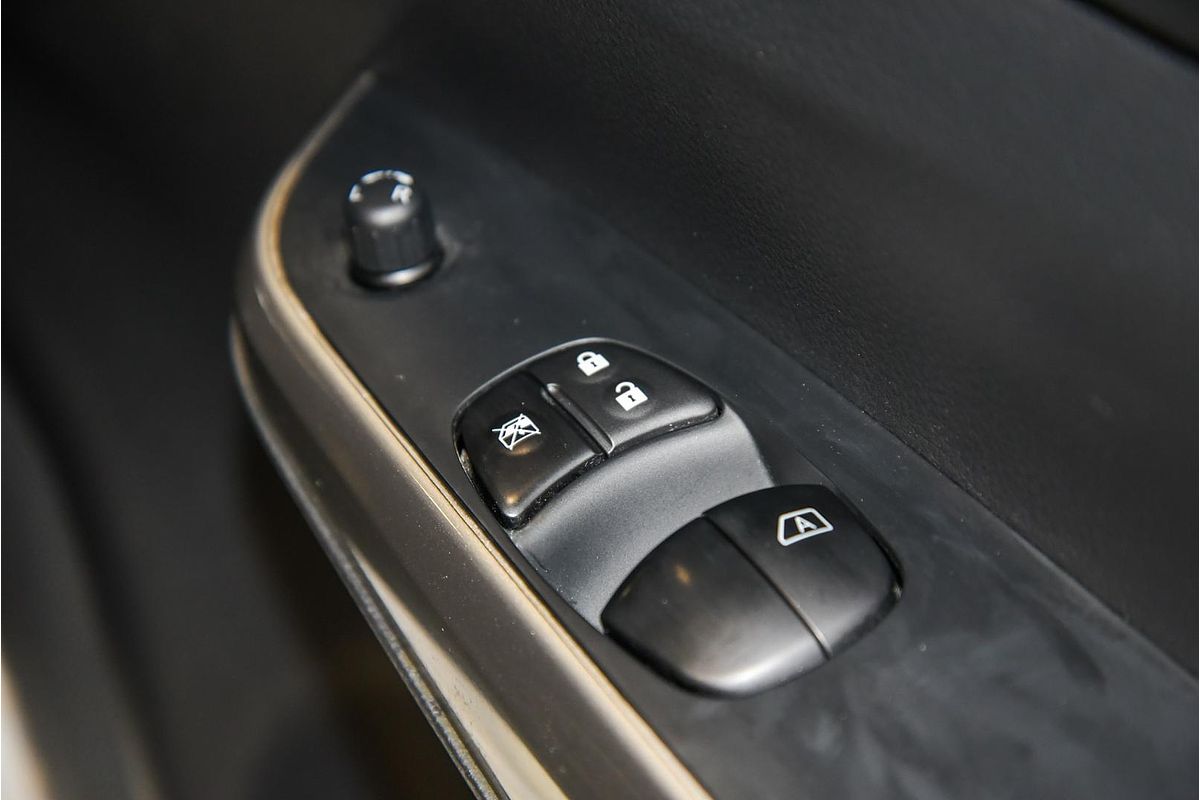 2021 Nissan Navara SL D23 Rear Wheel Drive