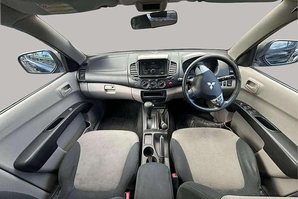 2009 Mitsubishi Triton GL-R MN 4X4