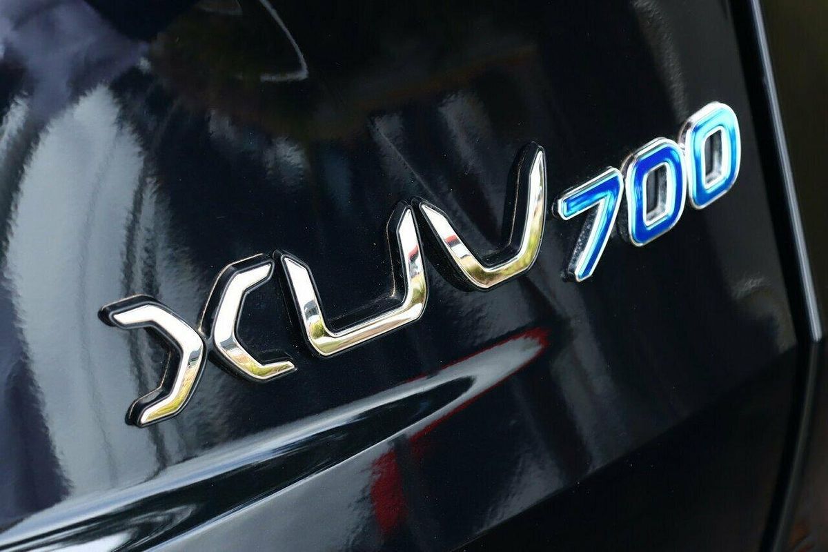 2024 Mahindra XUV700 AX7L Black Edition