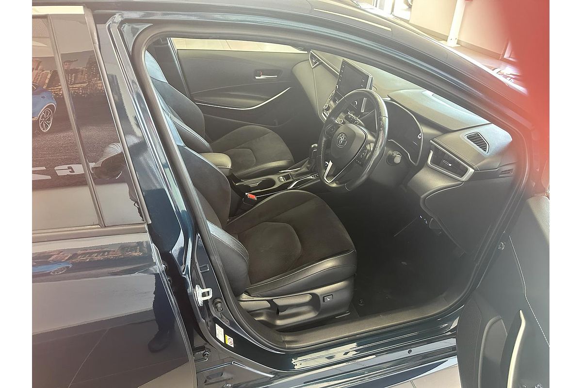 2019 Toyota Corolla ZR Hybrid ZWE211R