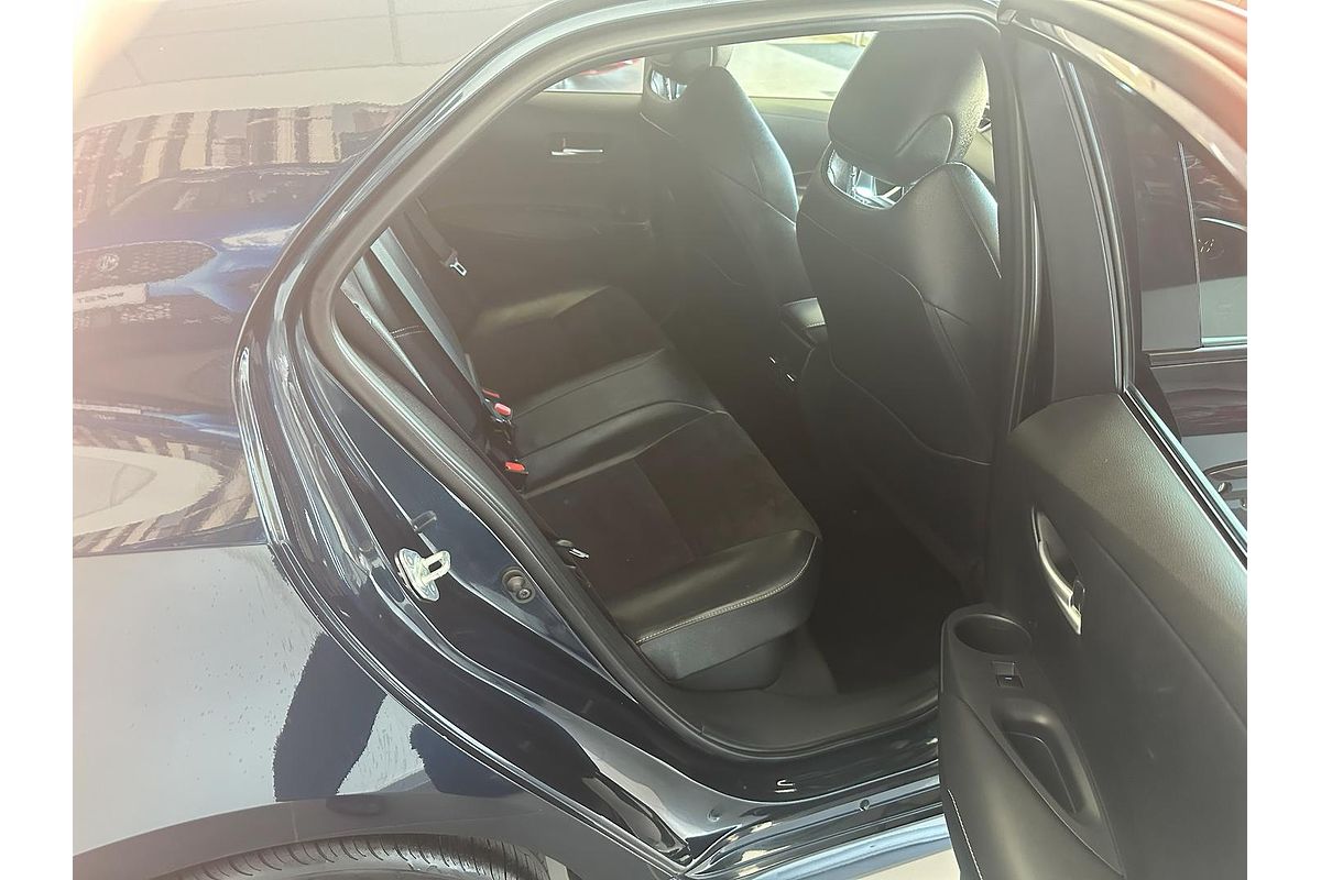 2019 Toyota Corolla ZR Hybrid ZWE211R