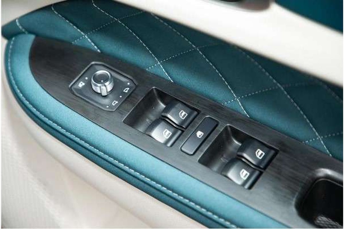 2024 GWM Ora Standard Range ES11