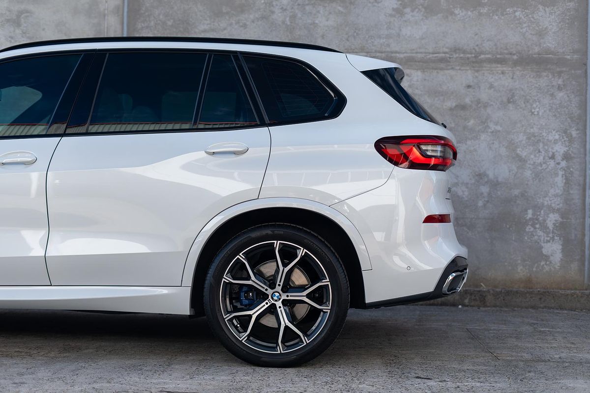2022 BMW X5 xDrive30d M Sport G05