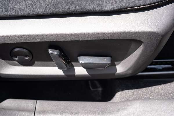 2024 Mitsubishi Outlander PHEV Exceed ZM