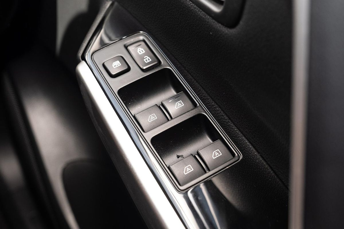 2023 Mitsubishi Pajero Sport GSR QF