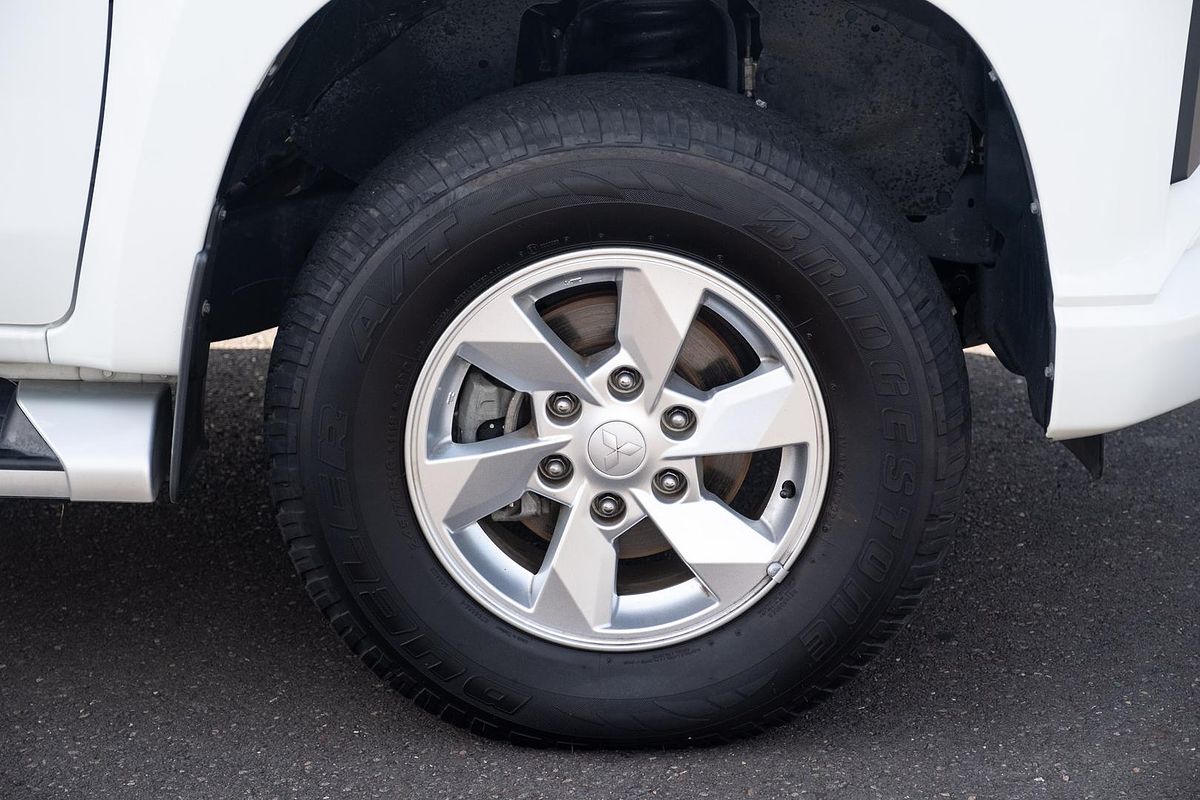 2022 Mitsubishi Triton GLX+ MR 4X4
