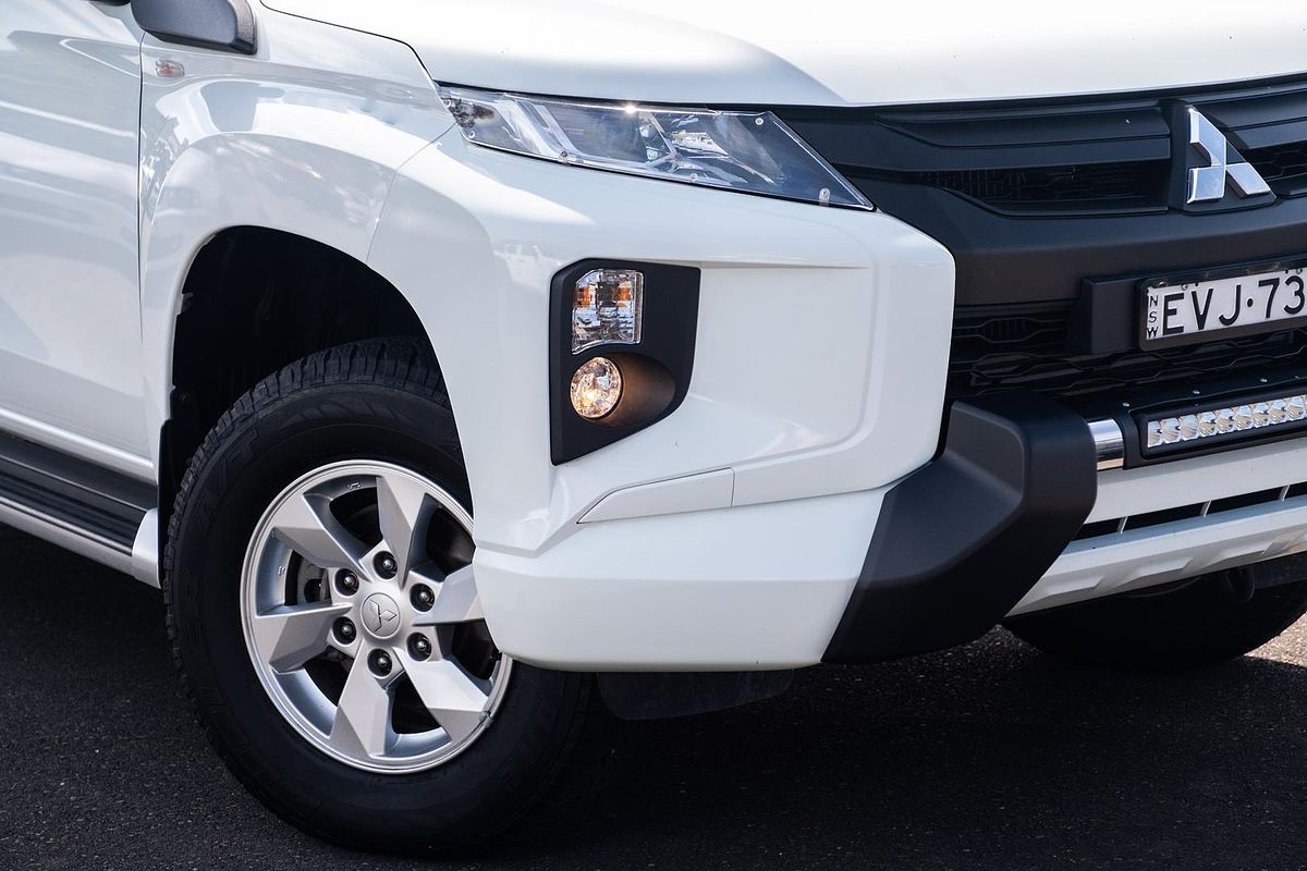 2022 Mitsubishi Triton GLX+ MR 4X4