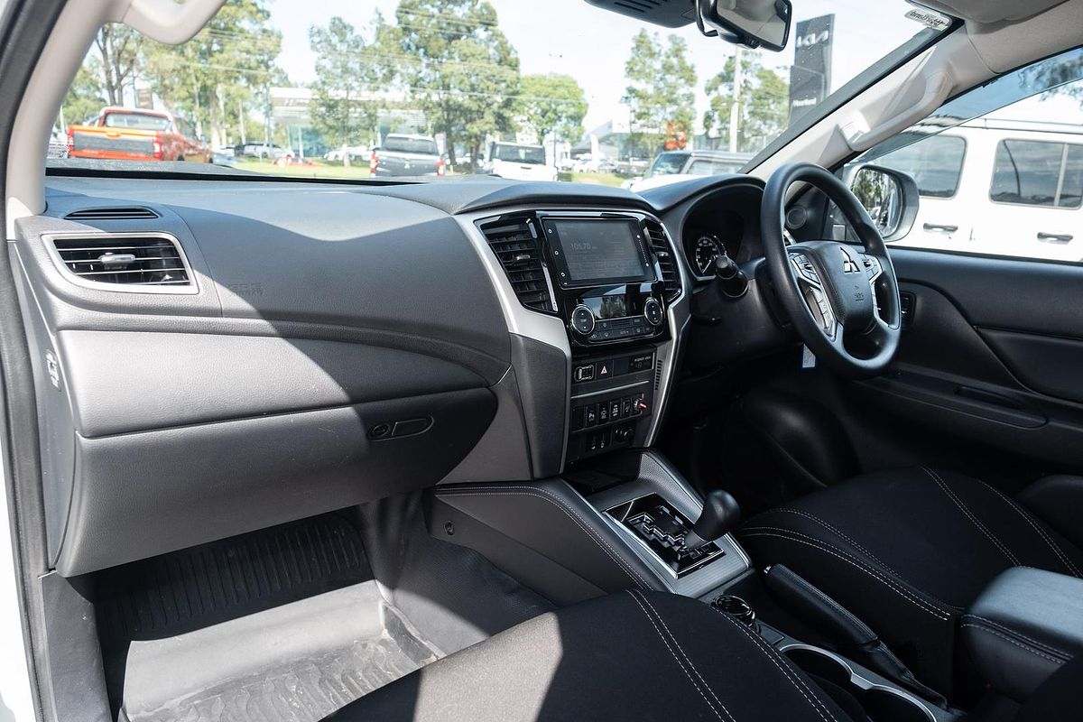 2022 Mitsubishi Triton GLX+ MR 4X4