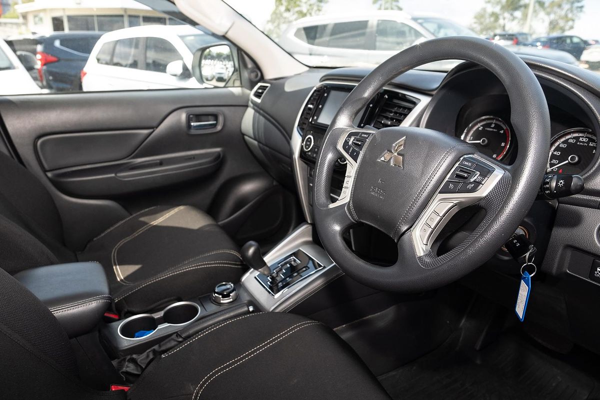 2022 Mitsubishi Triton GLX+ MR 4X4
