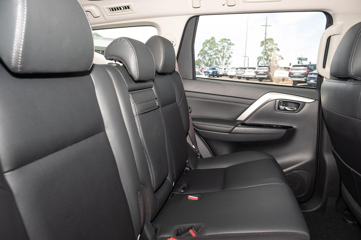 2024 Mitsubishi Pajero Sport Exceed QF