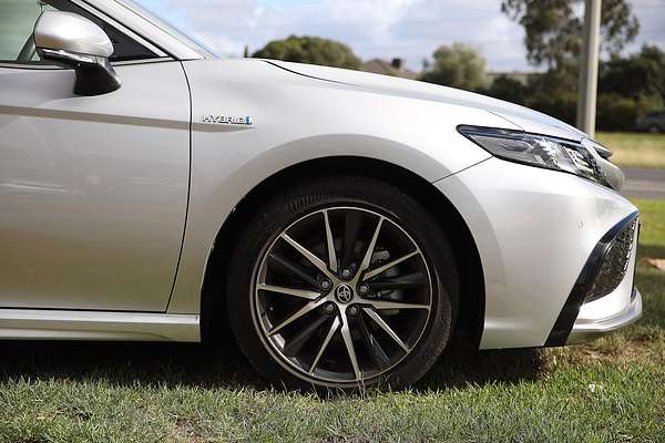 2023 Toyota Camry SL AXVH70R