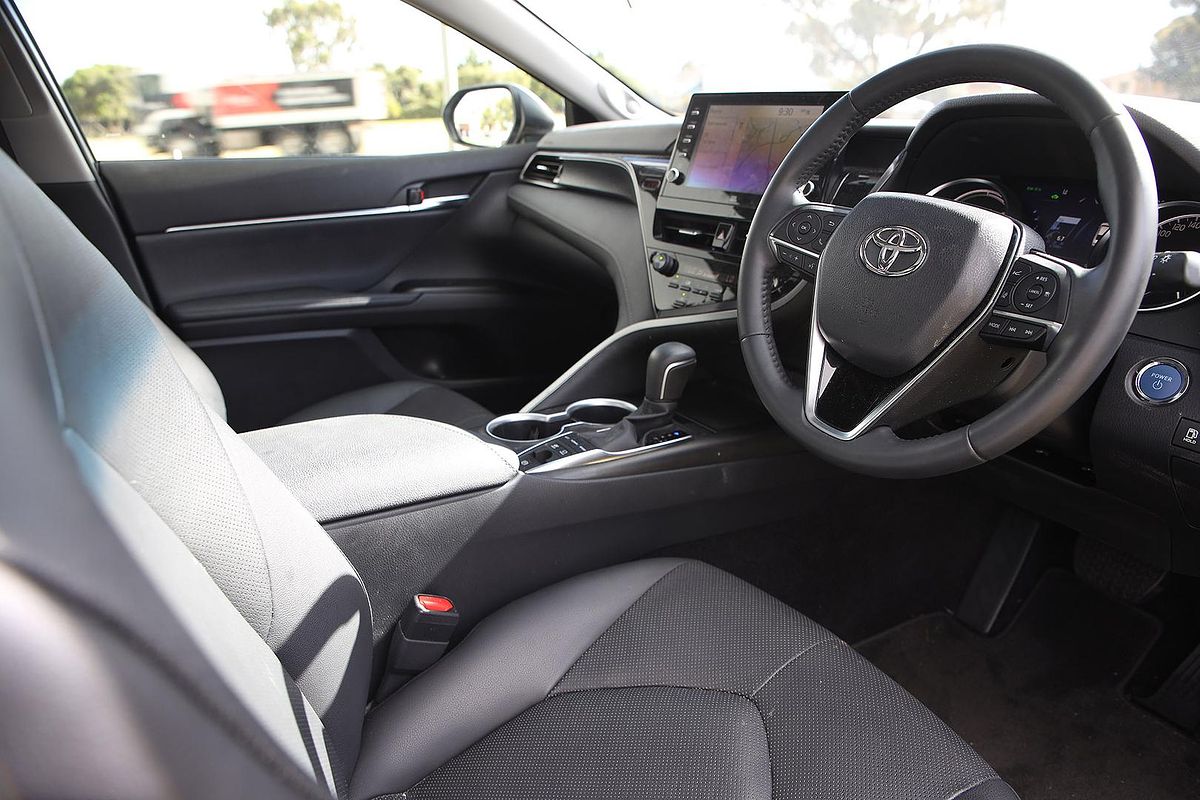 2023 Toyota Camry SL AXVH70R