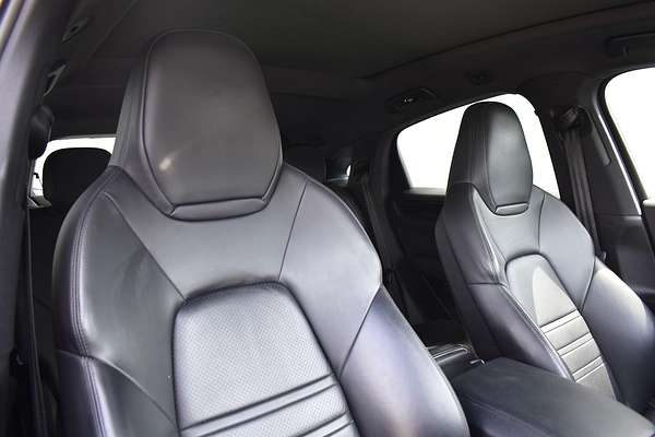2020 Porsche Cayenne S 9YB