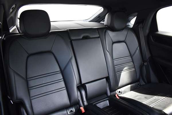 2020 Porsche Cayenne S 9YB