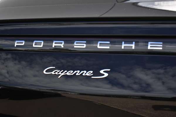 2020 Porsche Cayenne S 9YB