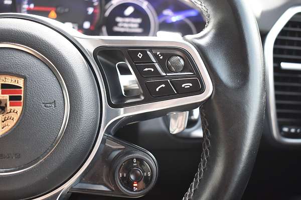 2020 Porsche Cayenne S 9YB