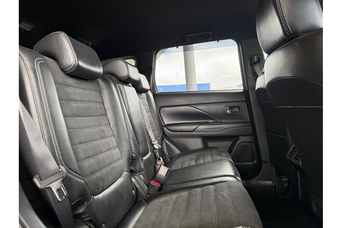 2018 Mitsubishi Outlander Black Edition ZL