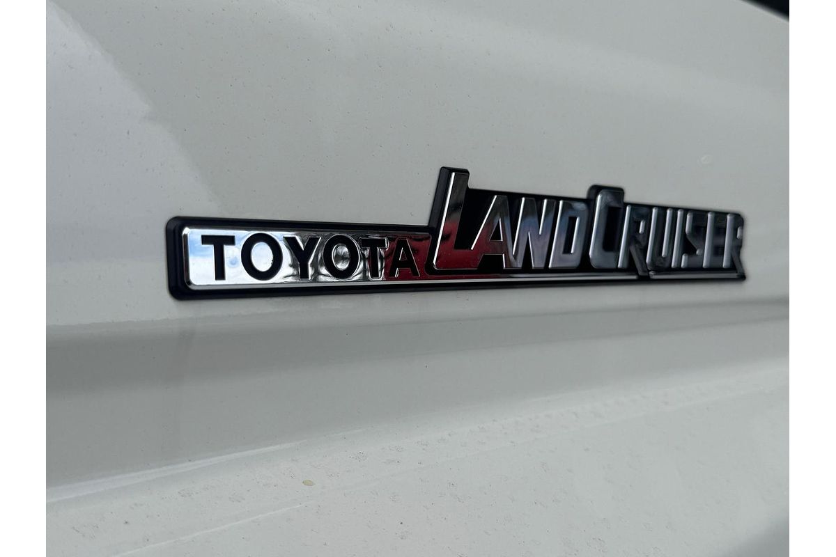 2024 Toyota Landcruiser GXL Troopcarrier GDJL78R