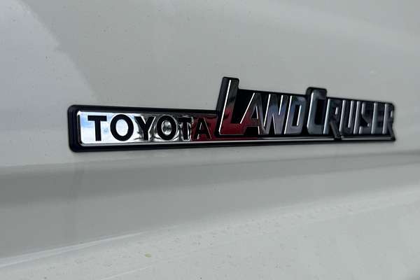 2024 Toyota Landcruiser GXL Troopcarrier GDJL78R