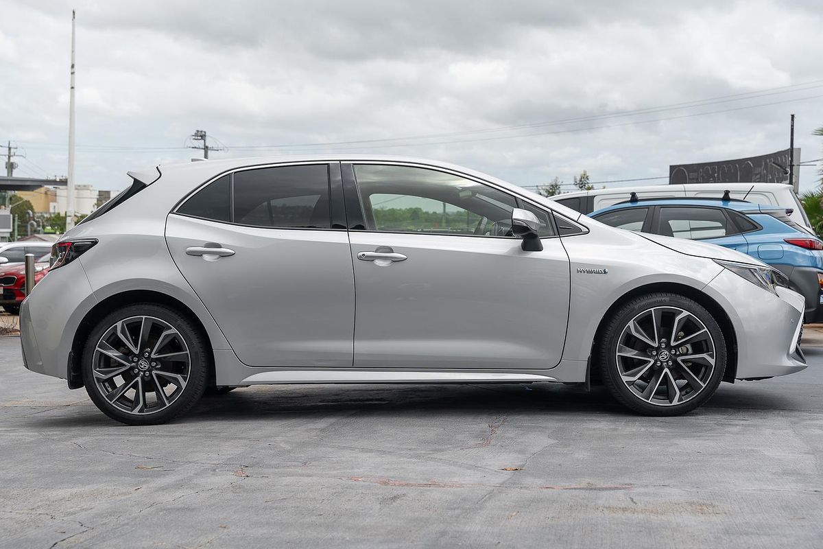 2020 Toyota Corolla ZR Hybrid ZWE211R