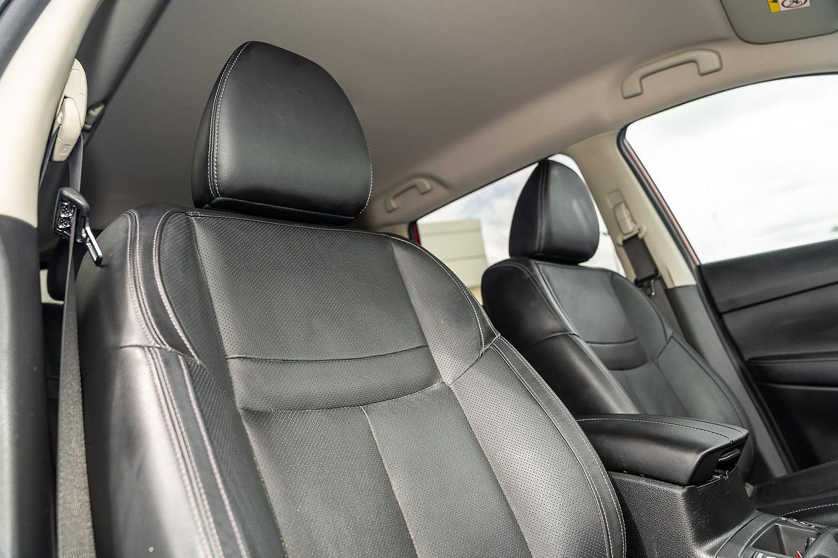 2017 Nissan X-TRAIL ST-L T32 Series II