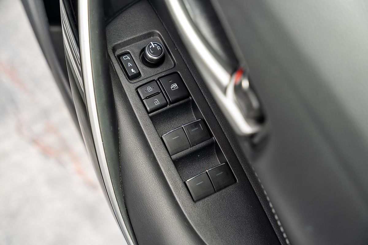 2020 Toyota Corolla ZR Hybrid ZWE211R