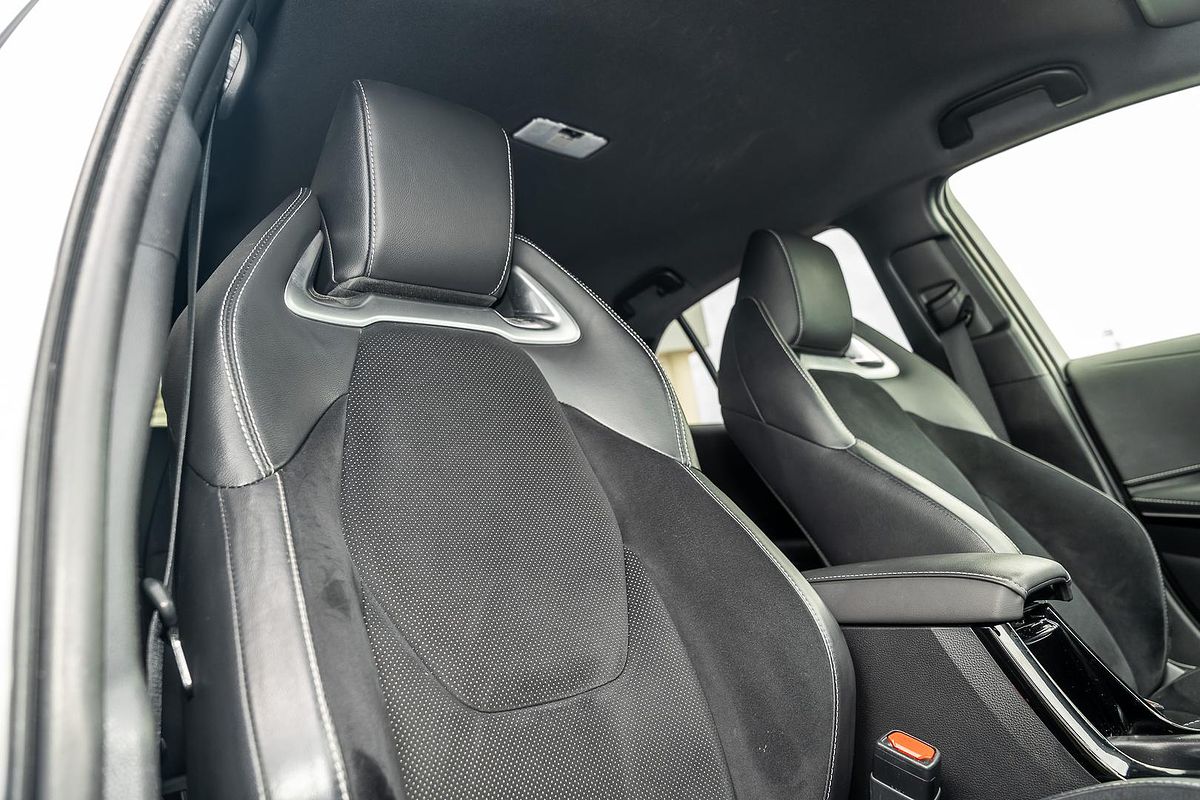 2020 Toyota Corolla ZR Hybrid ZWE211R