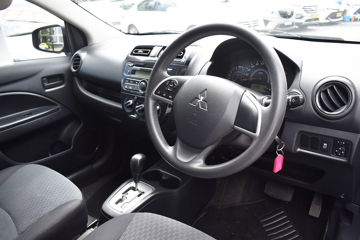 2018 Mitsubishi Mirage ES LA