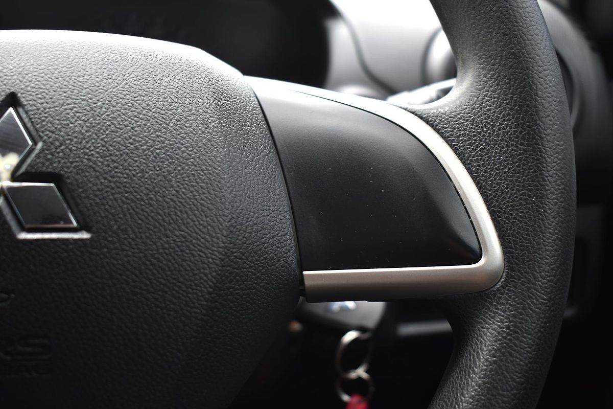 2018 Mitsubishi Mirage ES LA