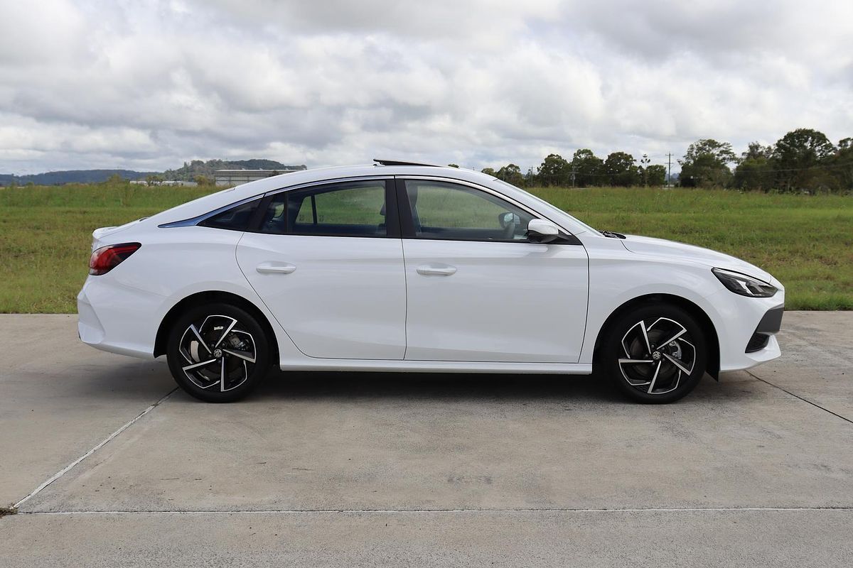 2024 MG MG5 Essence