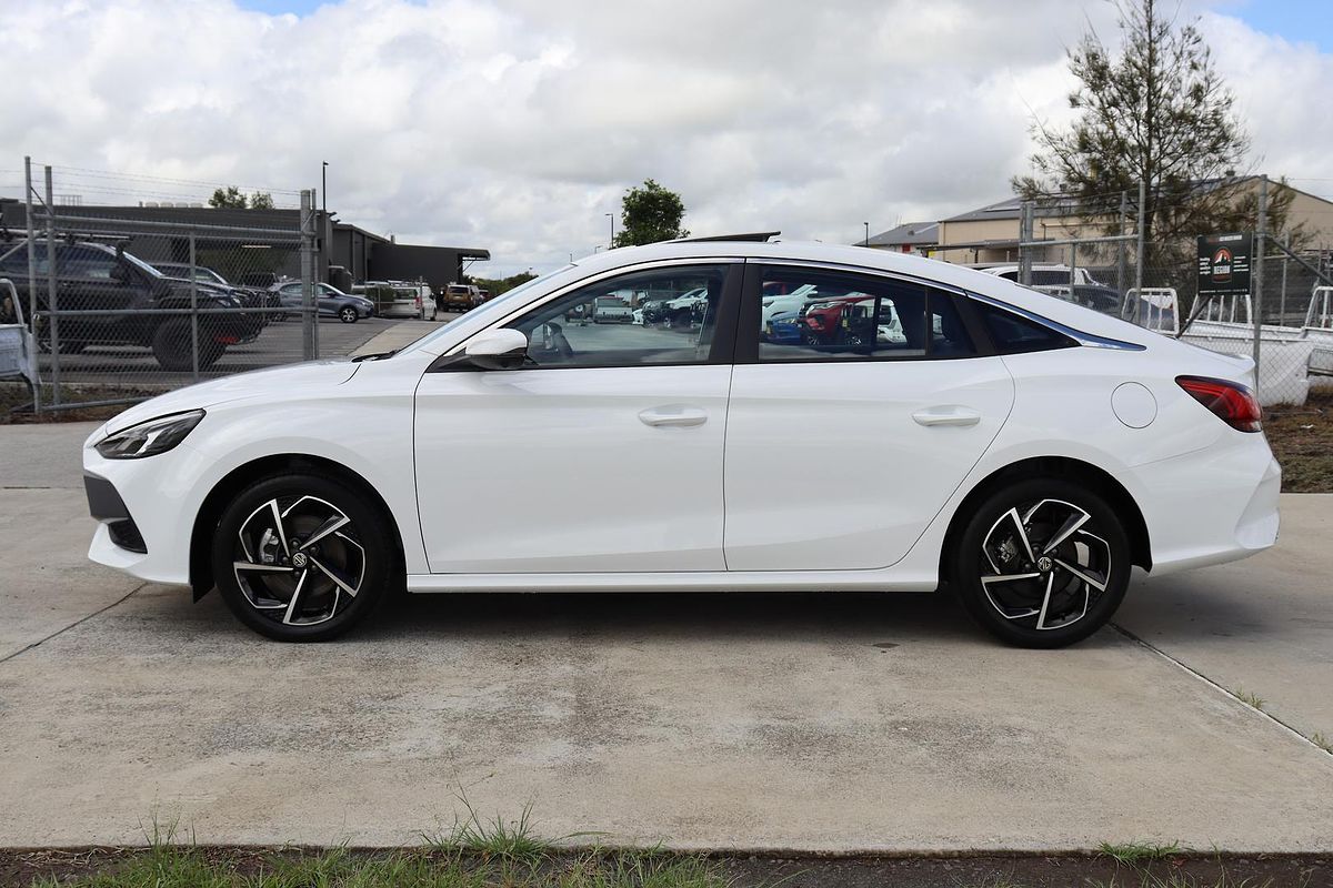 2024 MG MG5 Essence