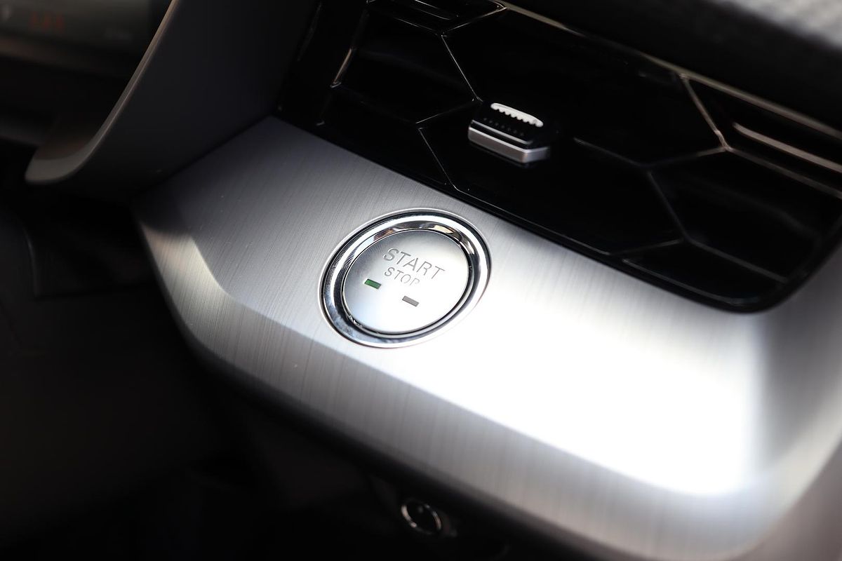 2024 MG MG5 Essence